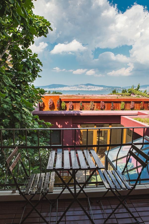 L'Isola Guesthouse (Adults Only) Χάλκη Εξωτερικό φωτογραφία