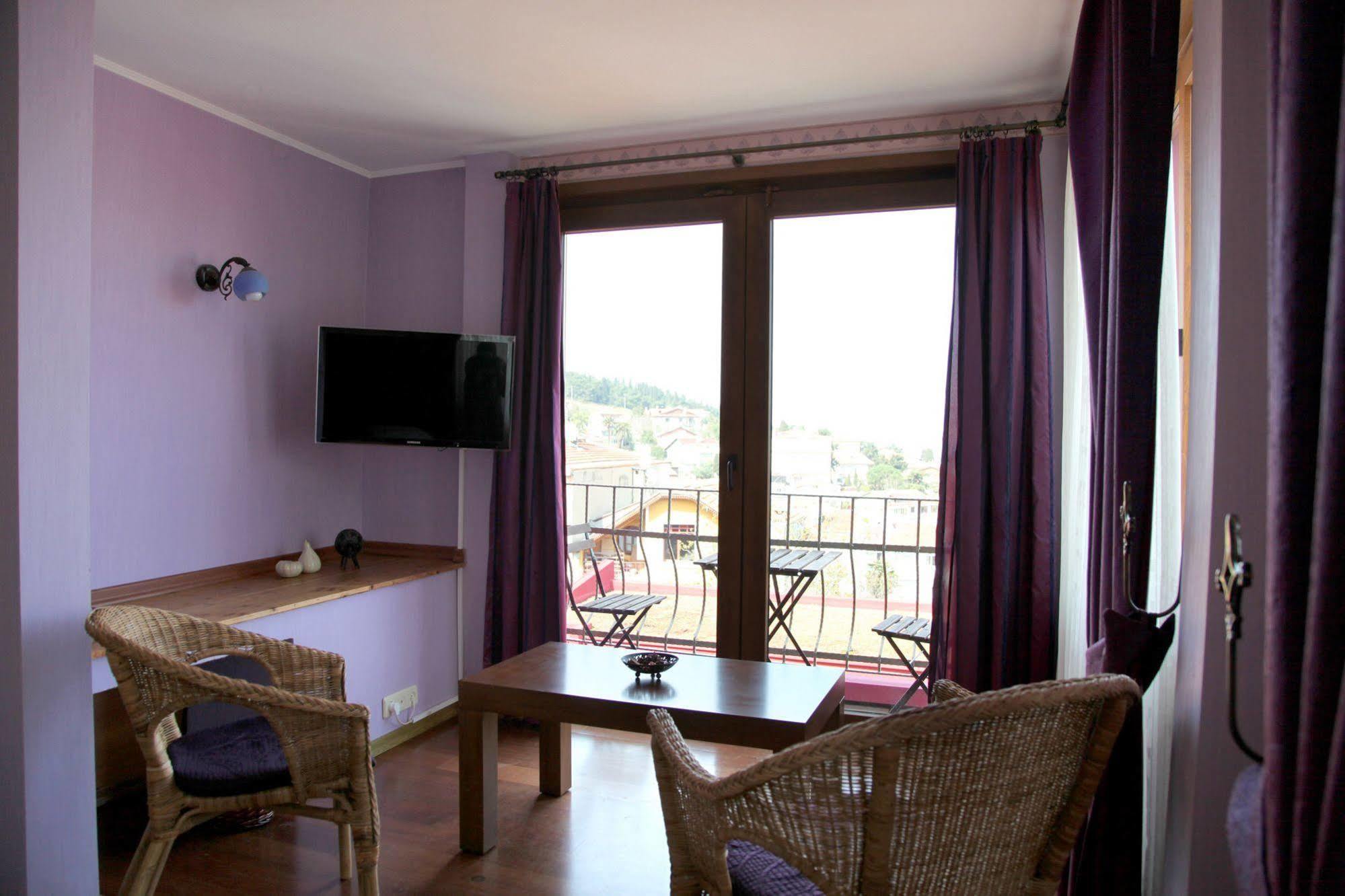 L'Isola Guesthouse (Adults Only) Χάλκη Εξωτερικό φωτογραφία