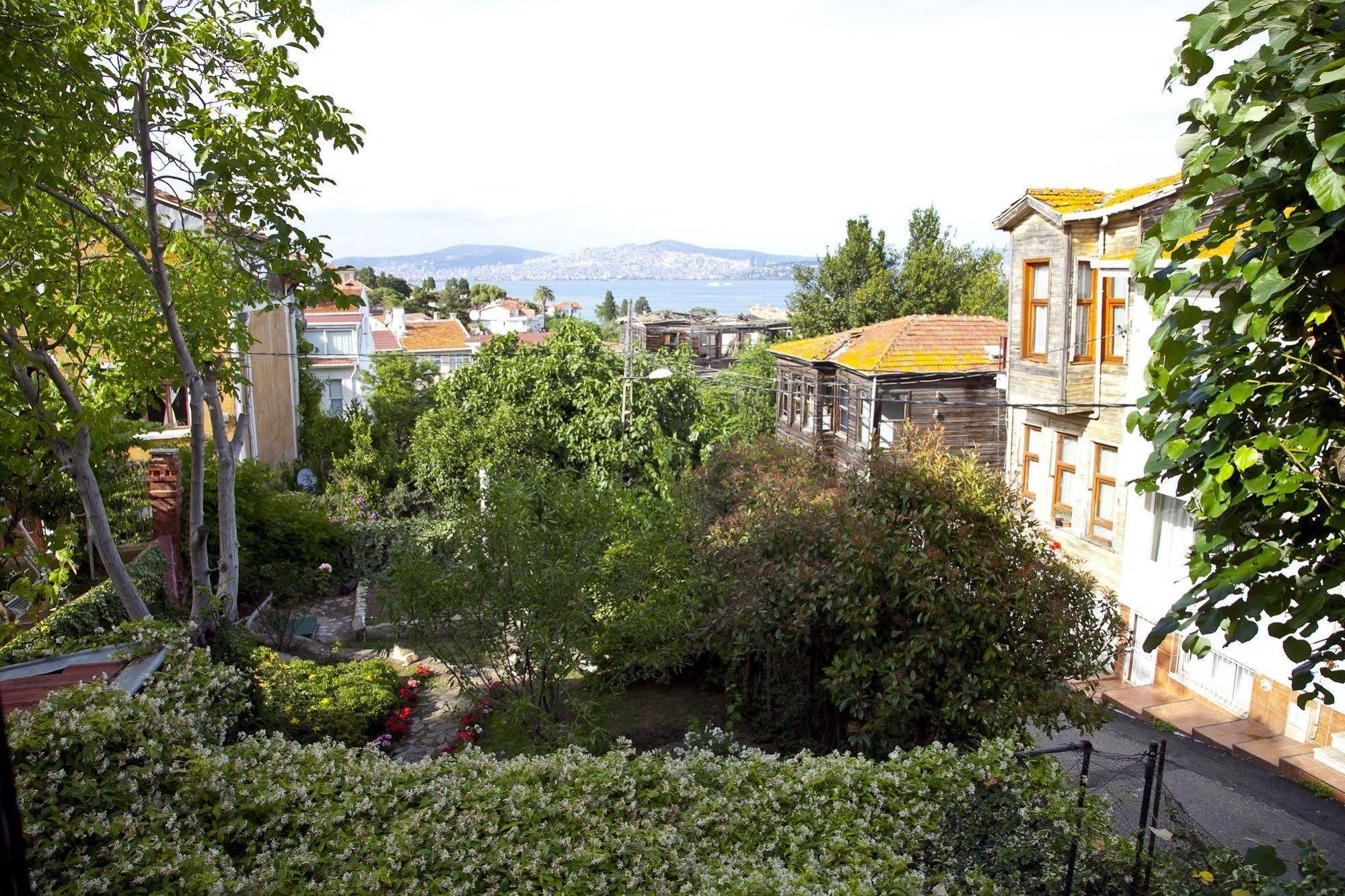 L'Isola Guesthouse (Adults Only) Χάλκη Εξωτερικό φωτογραφία